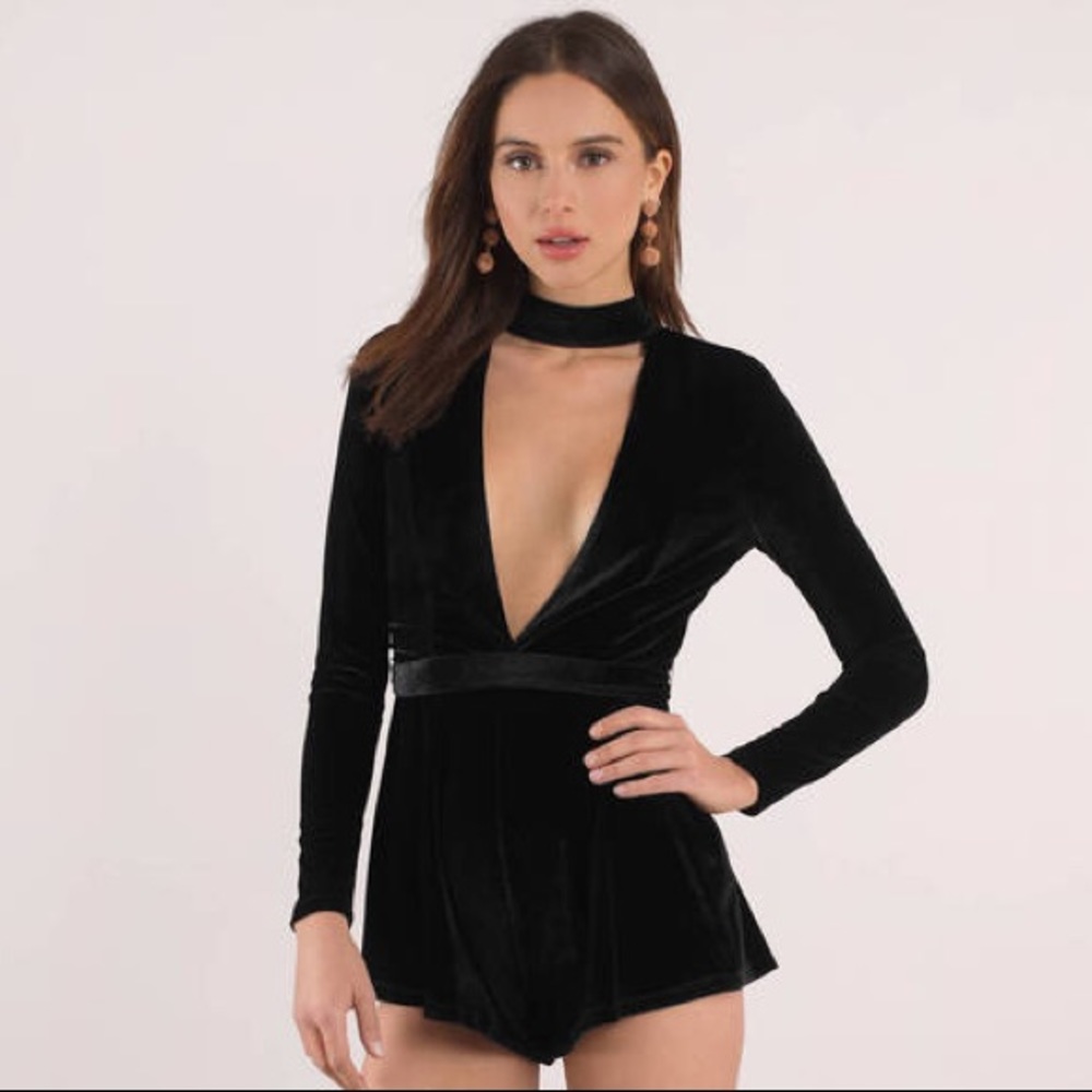Tobi Black Velvet Choker Romper not worn!